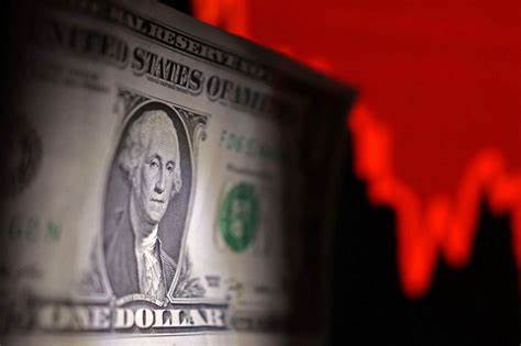 US dollar regains poise on easing trade worries, month-end buying