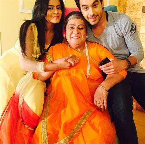 Yeh Hai Mohabbatein: Usha Rana REPLACES Shahnaz Rizwan as Raman's mother 'Santoshi Bhalla'! - ABP Live