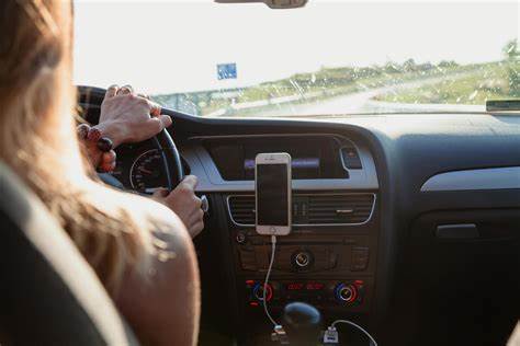 LEMI Apps Launches Innovative Auto-Reply Solution to Combat Distracted Driving