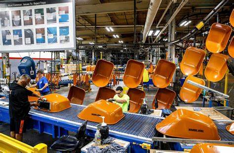 Made-in-USA Wheelbarrows Are Now Made in China