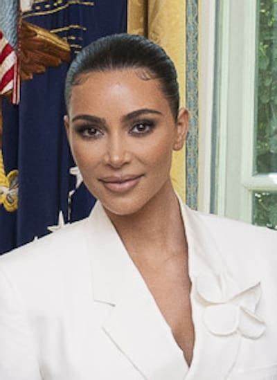 Kim Kardashian pays $1.26 million fine for paid crypto ad, SEC says - Reuters