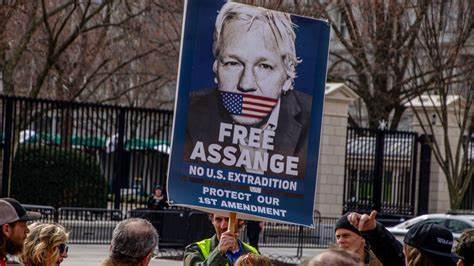 Donor Gifts 8 BTC to Aid Julian Assange’s Journey to Freedom - Bitcoin.com News