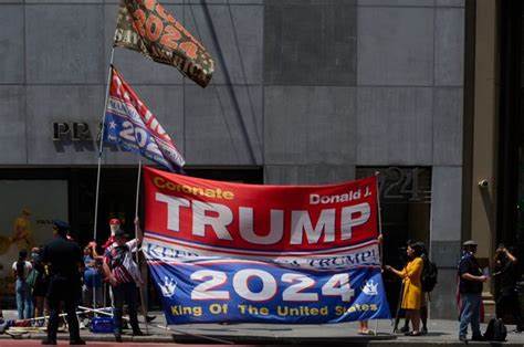 Trump Campaign Reaps $3 Million in Crypto, From Bitcoin to Dogecoin - WSJ - The Wall Street Journal