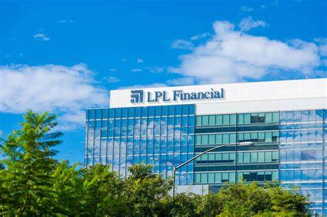 LPL Shares Jump on Earnings Beat. CEO Upbeat on Retaining Commonwealth Advisors