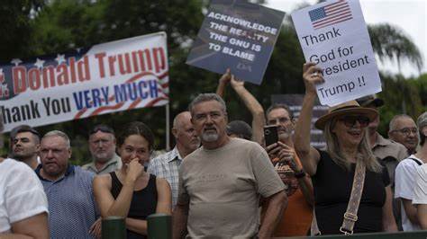 First white South Africans arrive in US as Trump claims they face discrimination