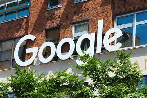 SpaceX Stake Boosts Alphabet Earnings. Is Google Stock A Buy Or Sell?