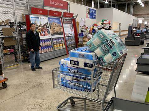 Costco stores ban returns on toilet paper, soap amid coronavirus panic - Business Insider