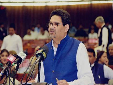 Amid traders’ resistance to tax reforms, finance minister calls for ‘collective efforts’ from all sectors