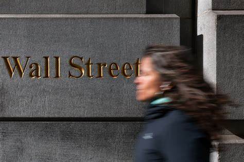 Stressed US companies restructured more debt in April