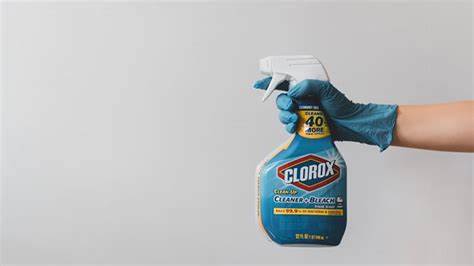 Clorox Revenue Drops; Expects Slowdown in Shopping to Continue