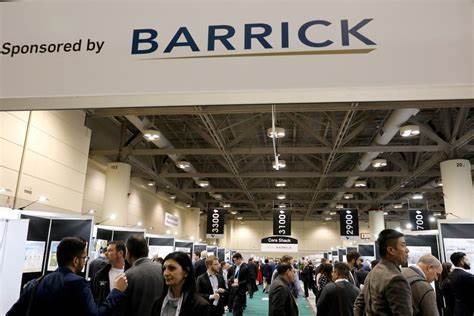 Exclusive-Barrick Gold contractors in Mali lay off staff amid government dispute -documents, sources