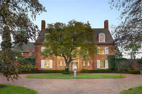 Victorian house price record smashed twice in a week as Toorak mansion fetches $80m - The Age