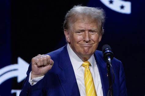 Trump Makes 'Crypto President' Play at Fundraiser: Report - Decrypt