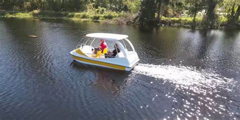 I bought a $1k electric boat from China. Here's what showed up