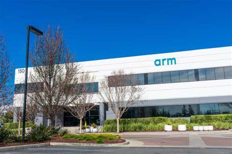 Arm Stock Falls Despite Record Revenue as Outlook Misses the Mark