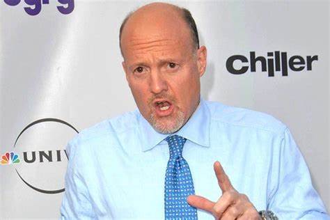 Jim Cramer on Apple Inc. (AAPL): ‘The Most Obvious Story in America for Years and Years’