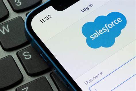 Jim Cramer on Salesforce, Inc. (CRM): ‘Don’t leave the stock’