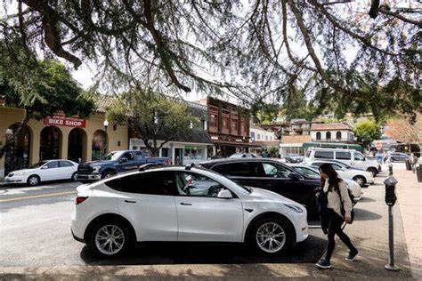 In Marin County, There's Trouble in Teslaville