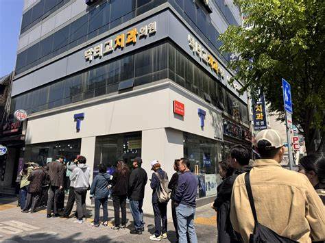 SK Telecom overwhelmed as customers rush to replace SIM cards over security fear