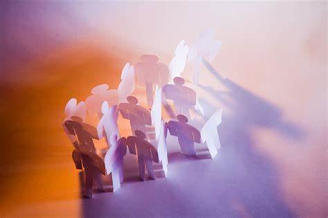 Crypto Projects Embrace A New Paradigm As Communities Shape Their Evolution - Cryptopolitan