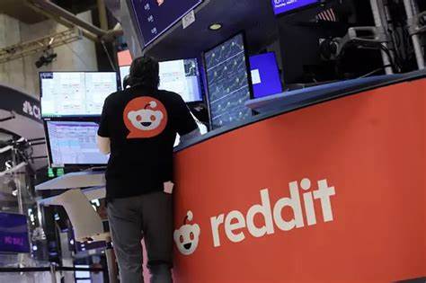 Reddit's stock jumps as much as 19% after first quarter earnings report