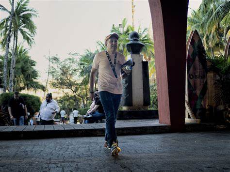 Six months in, El Salvador’s bitcoin gamble is crumbling - Rest of World