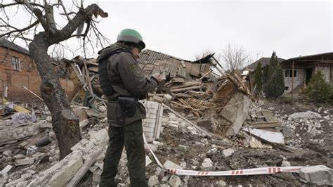Ukraine-Krieg im Liveticker: +++ 02:51 Kiew verstärkt Verteidigung im Osten