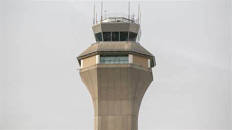 Newark airport equipment outage, no radar, no radios [video]