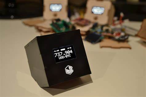 This little gadget puts the Bitcoin price right on your desk - NewsBTC