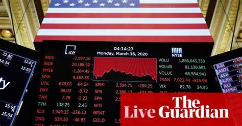 Wall Street latest: Wall Street and global markets tumble over fears of US recession - BBC