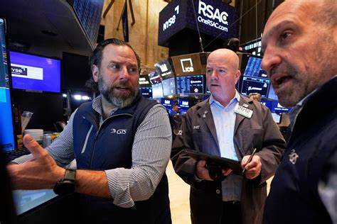 Stock market today: S&P 500, Nasdaq slip amid rush of earnings, hopes for auto tariff relief
