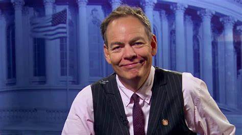 Max Keiser Attacks Michael Saylor For Finding Fault With El Salvador's Bitcoin Strategy: 'You Owe Nayib Bukele An Apology' - MicroStrategy (NASDAQ:MSTR) - Benzinga