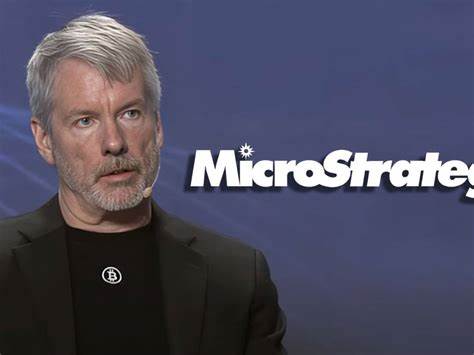 Bitcoin evangelist Michael Saylor is dumping MicroStrategy stock options to buy more bitcoin - Markets Insider