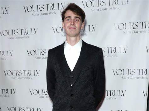 Crypto Influencer Cooper Turley Removed From FWB Over 2013 Bigoted Tweets - CoinDesk