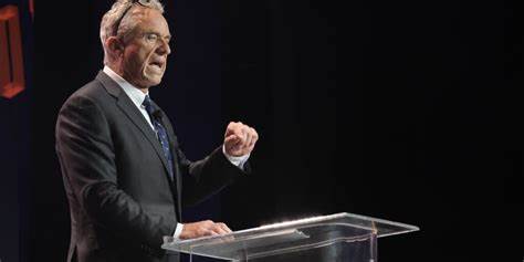 RFK Jr. Says He Bought GameStop to ‘Punish Predator Short Selling to the Moon’ - Decrypt