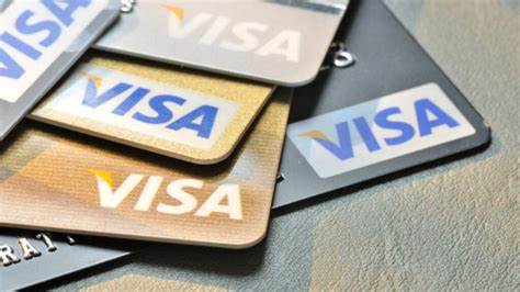 A Dave Ramsey Fan Explains How They Feel Free After Cutting Every Credit Card: 'I'm Tired Of Managing Payments Every Month'