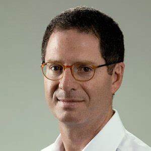 Bears watch MicroStrategy ahead of NASDAQ 100 inclusion - Protos