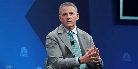 Billionaire David Einhorn's Hedge Fund Crushed the Stock Market in the First Quarter of 2025. Here Are His Top 3 Holdings