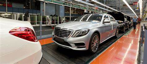 Goldman senkt Ziel für Mercedes-Benz auf 65 Euro - 'Buy'