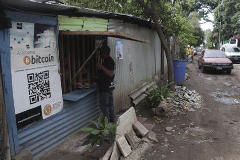 At El Salvador’s Bitcoin Beach, a glimpse of crypto economy - Honolulu Star-Advertiser
