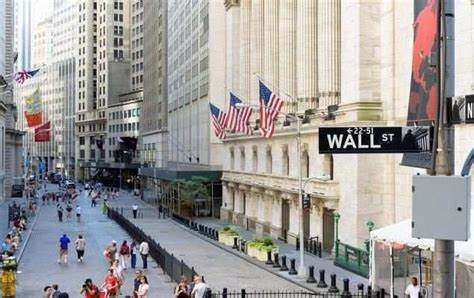 Why Wall Street Is a Key Player in the World's Economy - Investopedia