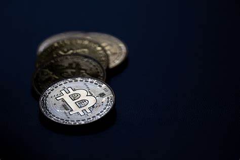 Cryptocurrency campaigners call for Swiss central bank to hold bitcoin