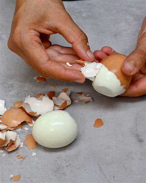 What's the best way to peel a boiled egg