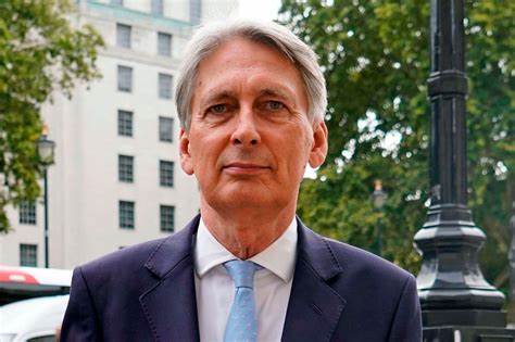 Chancellor unveils new crypto rules as she promises to back UK fintech