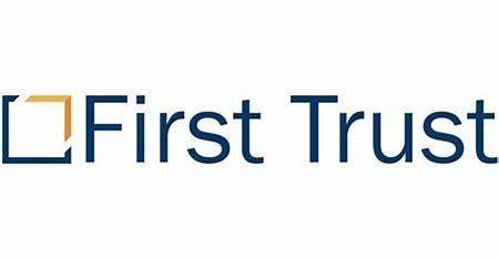 First Trust Institutional Preferred Securities & Income ETF