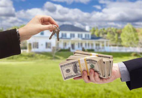 Finance Experts: 8 Best Money Moves To Make With the Proceeds of a House Sale
