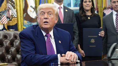 Gold Tumbles as US-China Trade Talk Optimism Saps Haven Demand