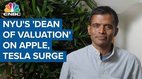 Apple's Adaptability Is Being Underestimated: NYU's Damodaran
