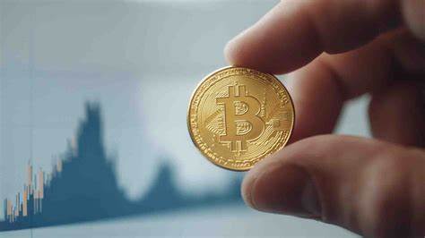 Bitcoin consolidates at $94K; analysts eye breakout amid US Fed uncertainty