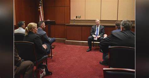 Durbin to keep pushing card bill